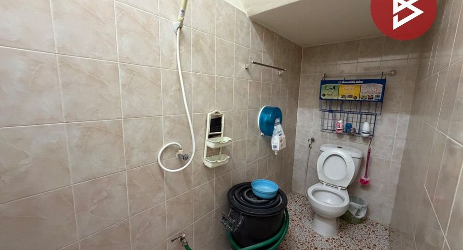 Reihenhaus zum Kauf mit 3 Zimmer in Phutthamonthon, Nakhon Pathom