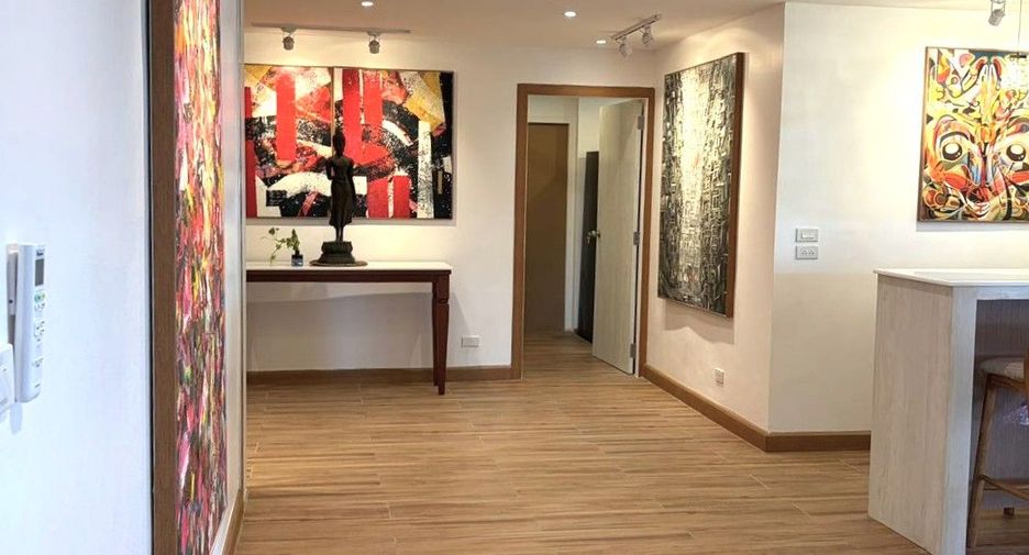 For sale 4 ベッドルーム condo in Watthana, Bangkok