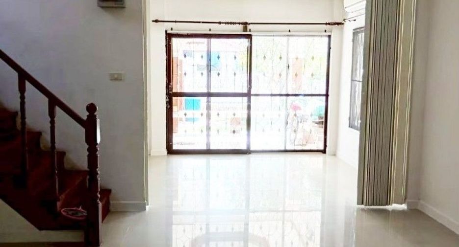 For sale 3 bedrooms house in Bang Pakong, Chachoengsao