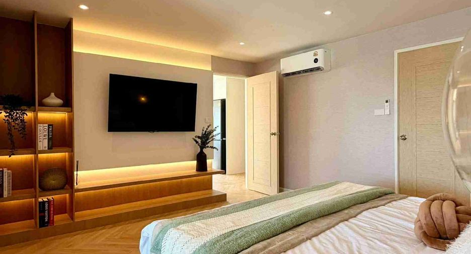 For sale 2 bedrooms apartment in Mueang Chiang Mai, Chiang Mai