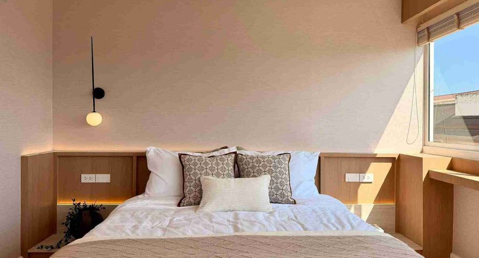 For sale 2 bedrooms apartment in Mueang Chiang Mai, Chiang Mai