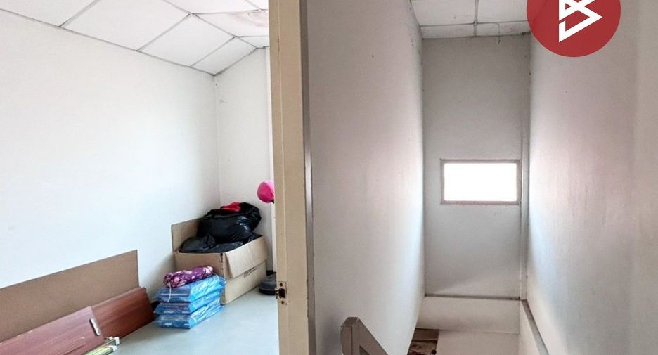 For sale 2 ベッドルーム house in Mueang Lop Buri, Lopburi