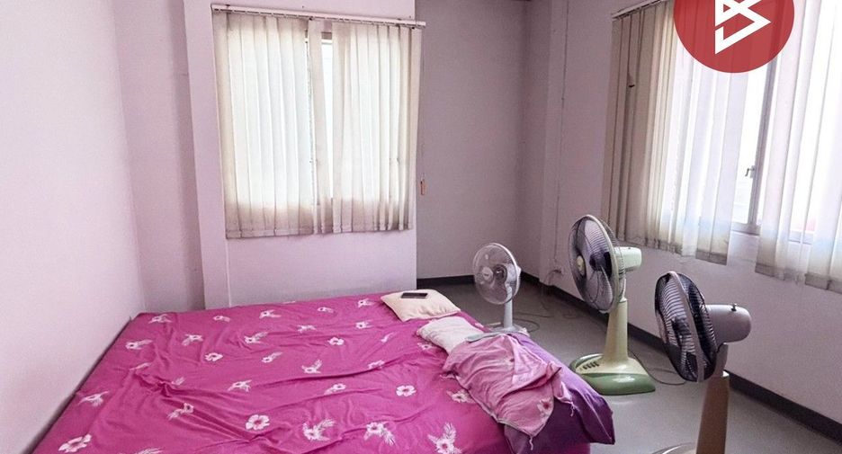 For sale 2 ベッドルーム house in Mueang Lop Buri, Lopburi
