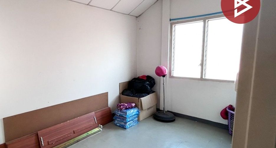 For sale 2 ベッドルーム house in Mueang Lop Buri, Lopburi