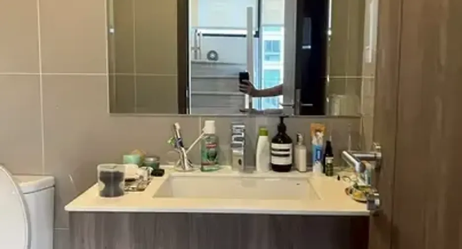 Condo en alquiler y en venta de 1 habitaciones en Watthana, Bangkok