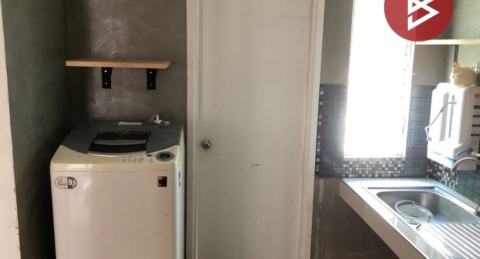 For sale 3 bedrooms townhouse in Mueang Pathum Thani, Pathum Thani