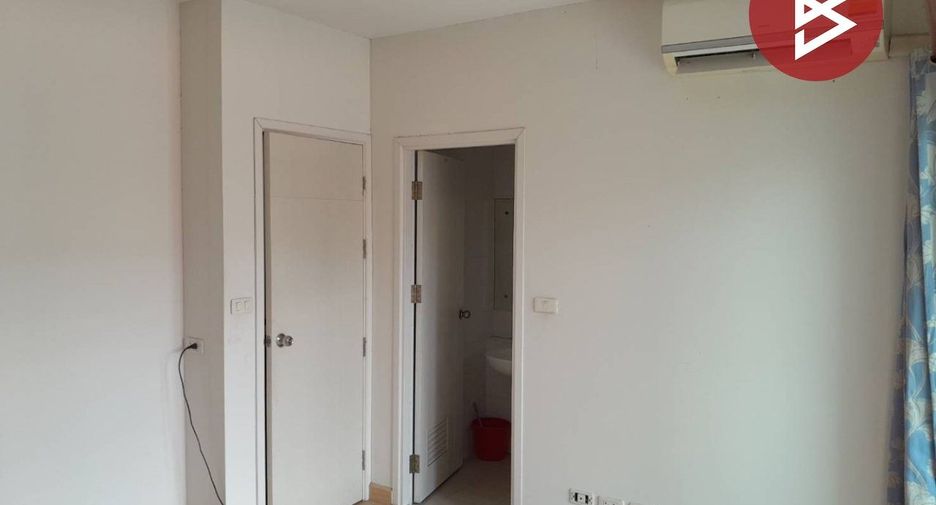 For sale 3 bedrooms townhouse in Mueang Pathum Thani, Pathum Thani