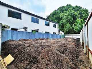 出售 土地 在 Thon Buri, 曼谷