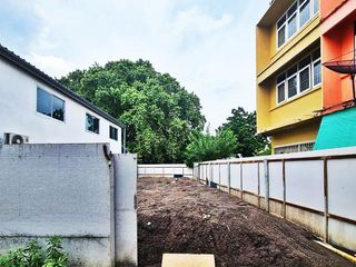 出售 土地 在 Thon Buri, 曼谷