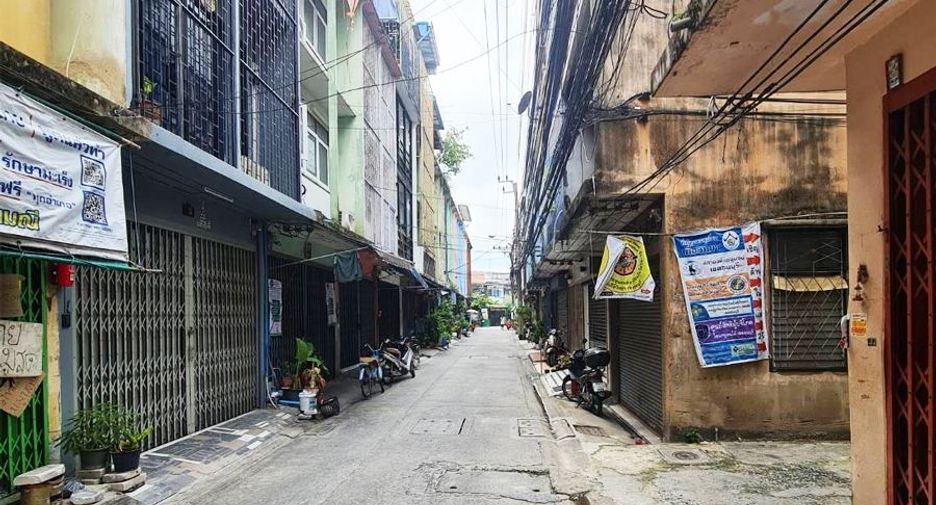 出售 土地 在 Thon Buri, 曼谷