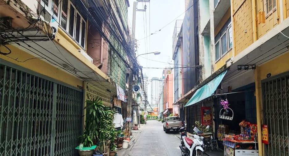 出售 土地 在 Thon Buri, 曼谷