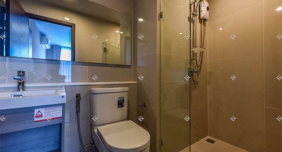 Condo en alquiler de 2 habitaciones en Phaya Thai, Bangkok