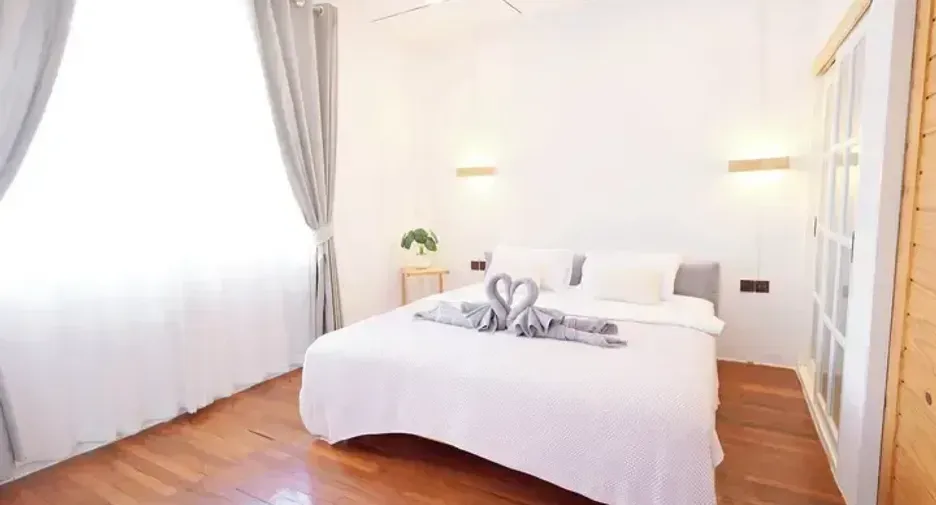 For rent 3 bedrooms house in Din Daeng, Bangkok