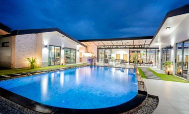 For sale 4 bedrooms villa in Hua Hin, Prachuap Khiri Khan