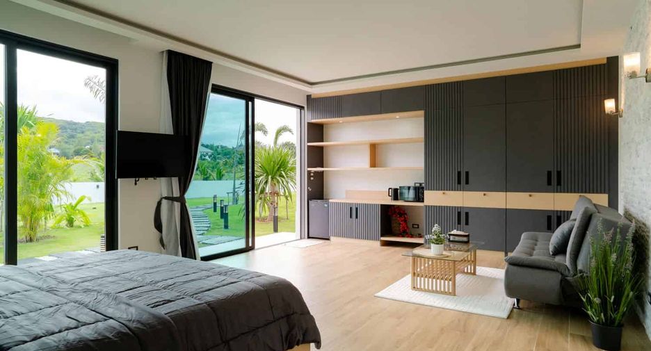 For sale 4 bedrooms villa in Hua Hin, Prachuap Khiri Khan