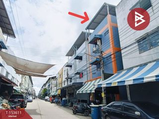 Local comercial en venta de 6 habitaciones en Lat Krabang, Bangkok