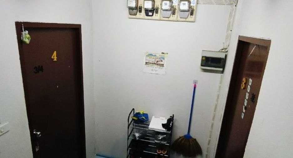 Local comercial en venta de 6 habitaciones en Lat Krabang, Bangkok