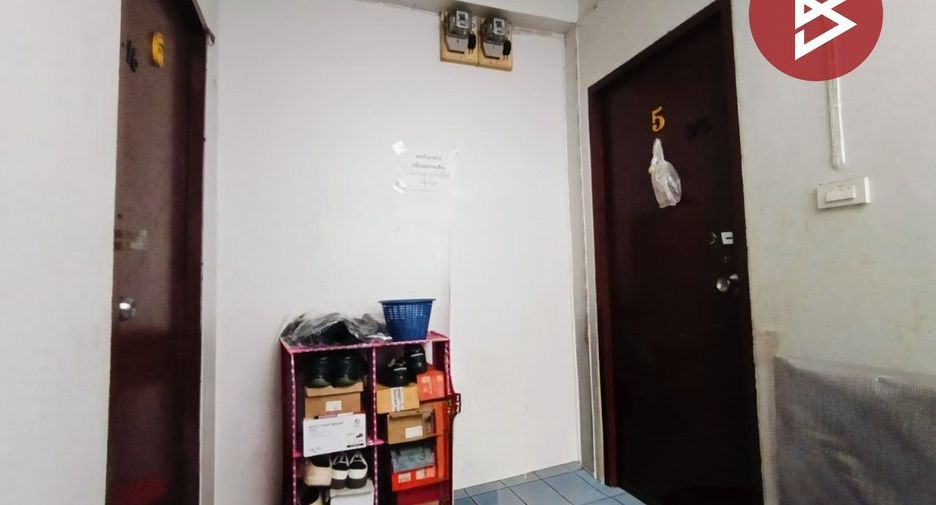 Local comercial en venta de 6 habitaciones en Lat Krabang, Bangkok