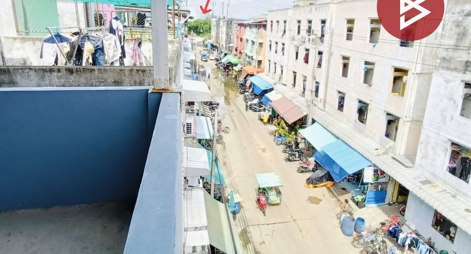 Local comercial en venta de 6 habitaciones en Lat Krabang, Bangkok