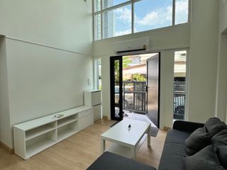Reihenhaus zur Miete mit 3 Zimmer in Watthana, Bangkok