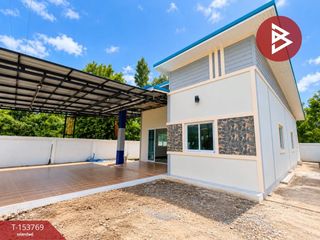 出售 3 卧室 独立屋 在 Phanat Nikhom, Chon Buri