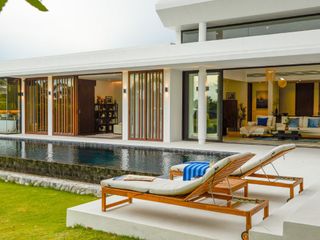 À vendre 4 chambres villa à Bang Saray, Pattaya