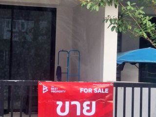 Casa adosada en venta de 2 habitaciones en Mueang Nakhon Si Thammarat, Nakhon Si Thammarat