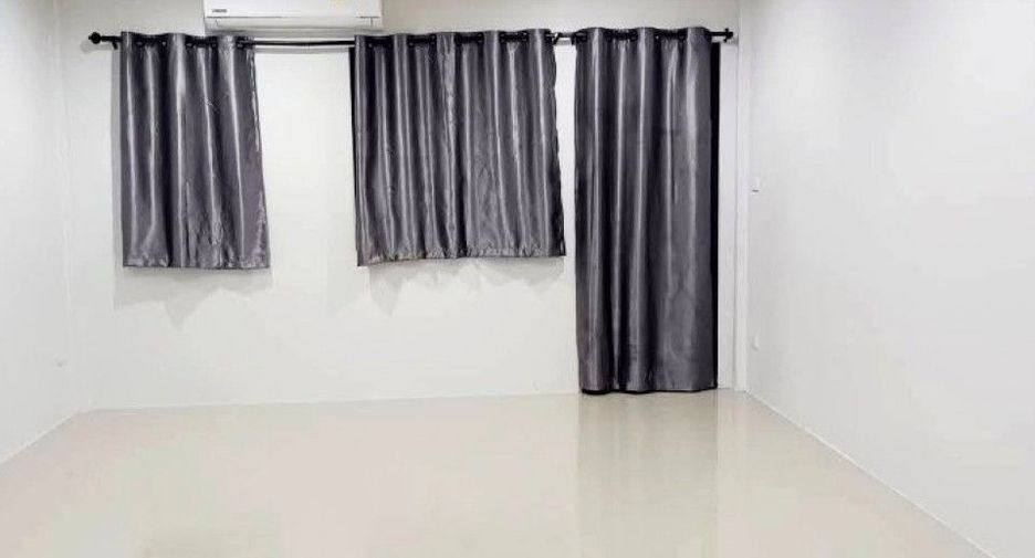 Casa adosada en venta de 2 habitaciones en Mueang Nakhon Si Thammarat, Nakhon Si Thammarat