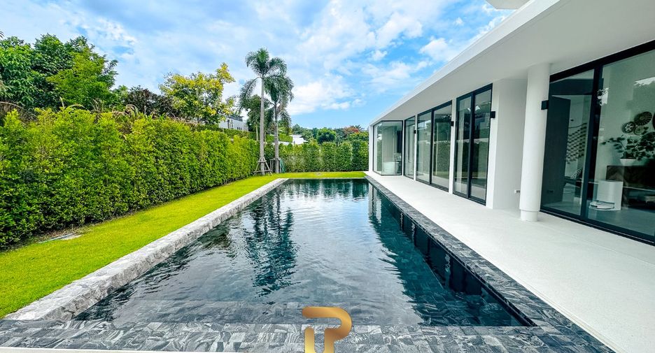 À vendre 5 chambres villa à Bang Saray, Pattaya