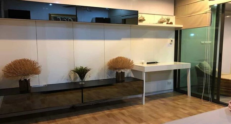 For sale 4 bedrooms condo in Cha Am, Phetchaburi