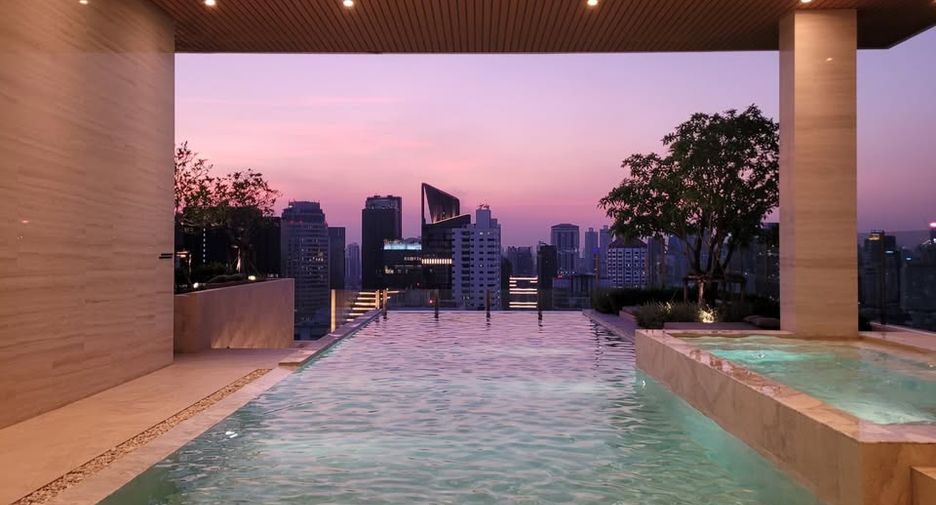 For rent 1 bed condo in Watthana, Bangkok