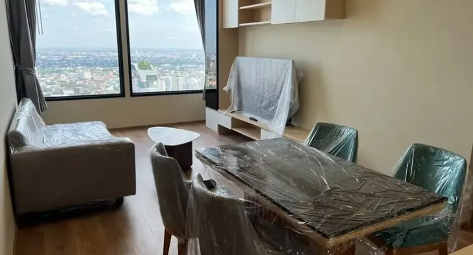 For rent 2 bedrooms condo in Watthana, Bangkok