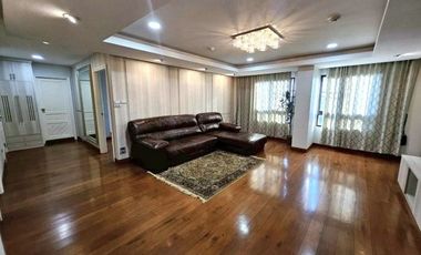 For sale 3 bedrooms condo in Yan Nawa, Bangkok
