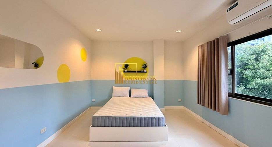 Reihenhaus zur Miete mit 5 Zimmer in Watthana, Bangkok