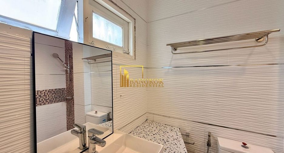 Reihenhaus zur Miete mit 5 Zimmer in Watthana, Bangkok