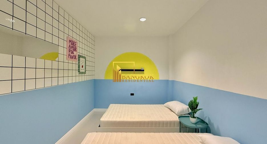 Reihenhaus zur Miete mit 5 Zimmer in Watthana, Bangkok