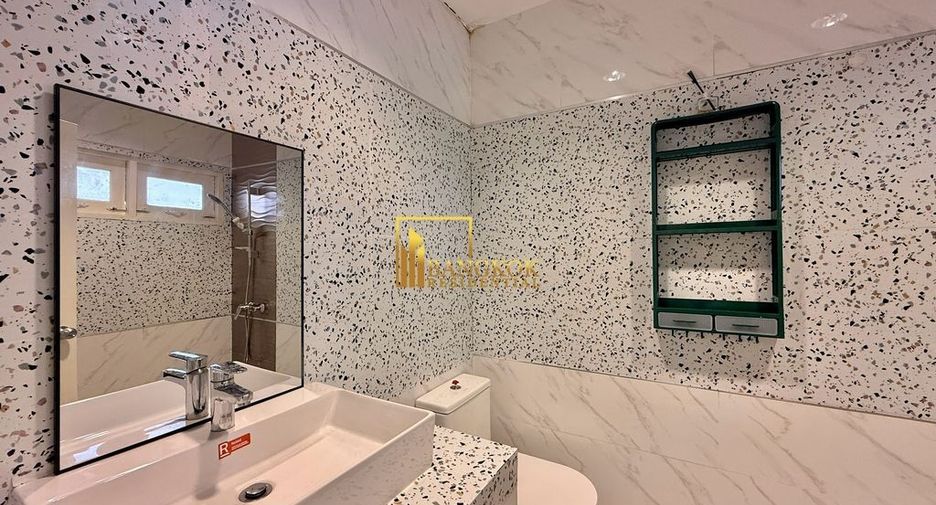 Reihenhaus zur Miete mit 5 Zimmer in Watthana, Bangkok
