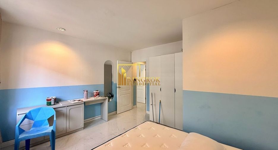 Reihenhaus zur Miete mit 5 Zimmer in Watthana, Bangkok