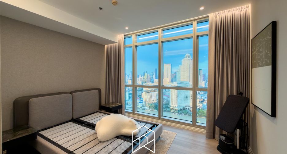 For sale 3 ベッドルーム condo in Sathon, Bangkok