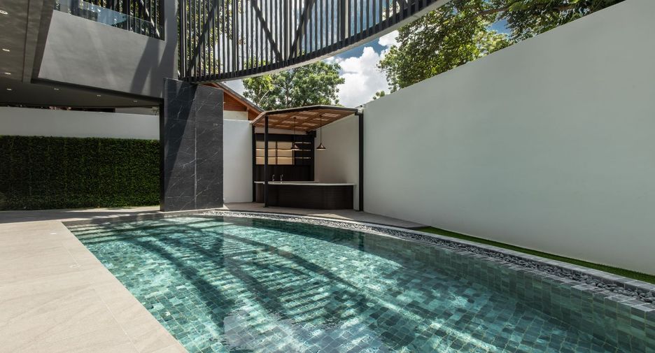 À louer et à vendre 6 chambres villa à Bang Lamung, Chonburi