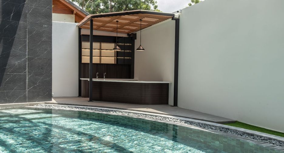 À louer et à vendre 6 chambres villa à Bang Lamung, Chonburi