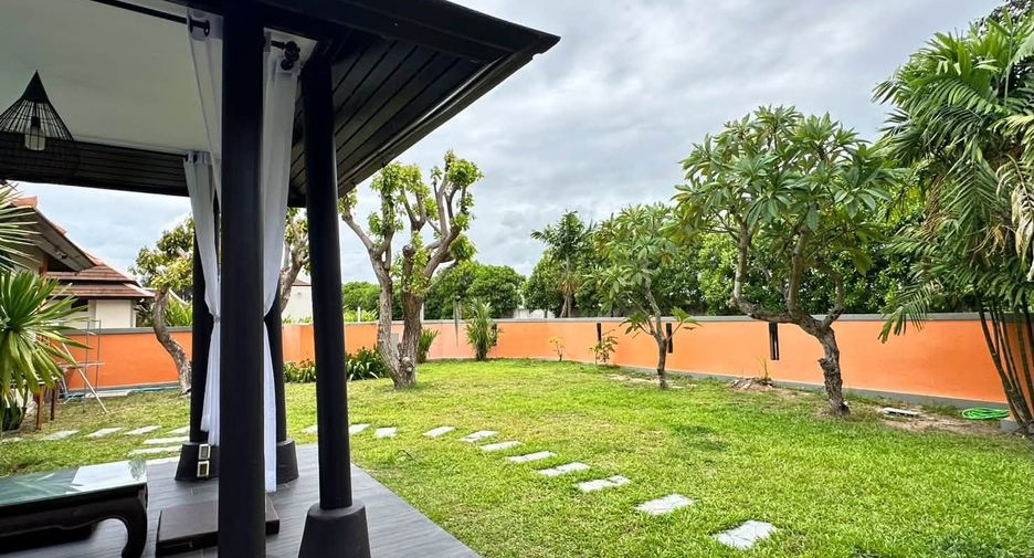 Casa en alquiler de 4 habitaciones en Ban Khai, Rayong