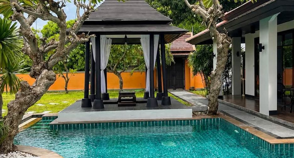 Casa en alquiler de 4 habitaciones en Ban Khai, Rayong