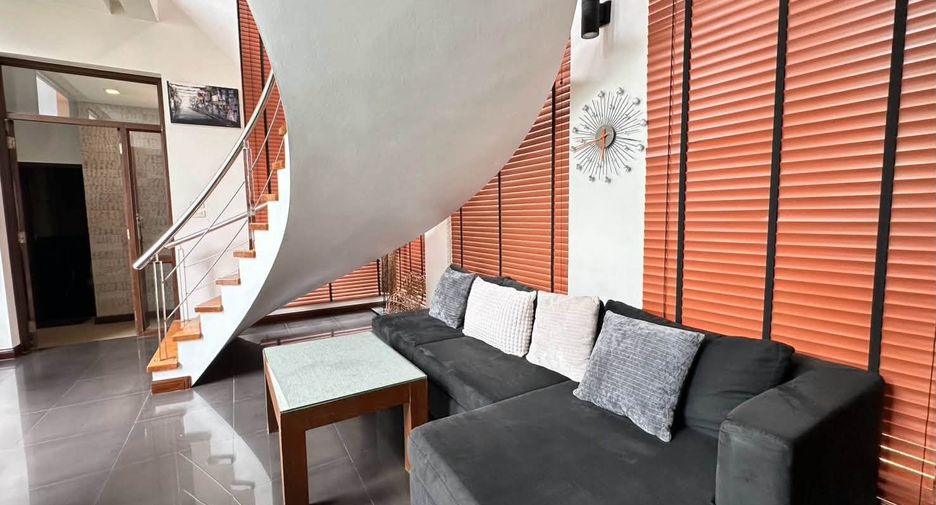 Casa en alquiler de 4 habitaciones en Ban Khai, Rayong