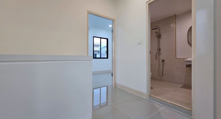 Casa adosada en venta de 3 habitaciones en Bang Bua Thong, Nonthaburi