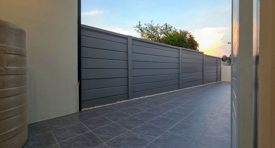 Casa adosada en venta de 3 habitaciones en Bang Bua Thong, Nonthaburi