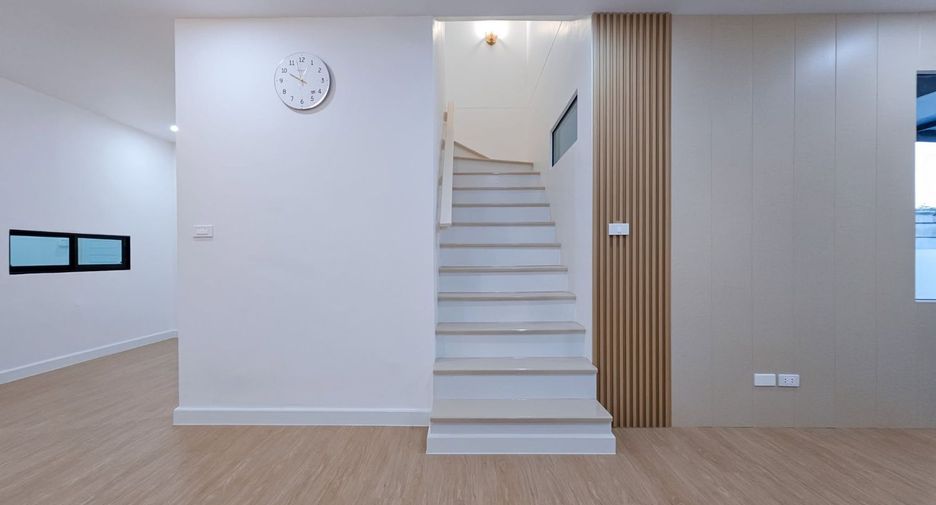 Casa adosada en venta de 3 habitaciones en Bang Bua Thong, Nonthaburi