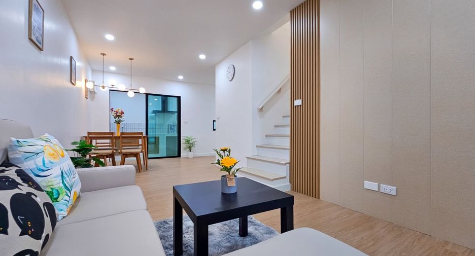 Casa adosada en venta de 3 habitaciones en Bang Bua Thong, Nonthaburi
