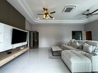出售 4 卧室 别墅 在 Mueang Krabi, Krabi