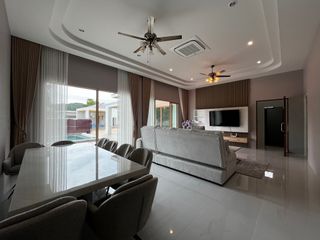 出售 4 卧室 别墅 在 Mueang Krabi, Krabi